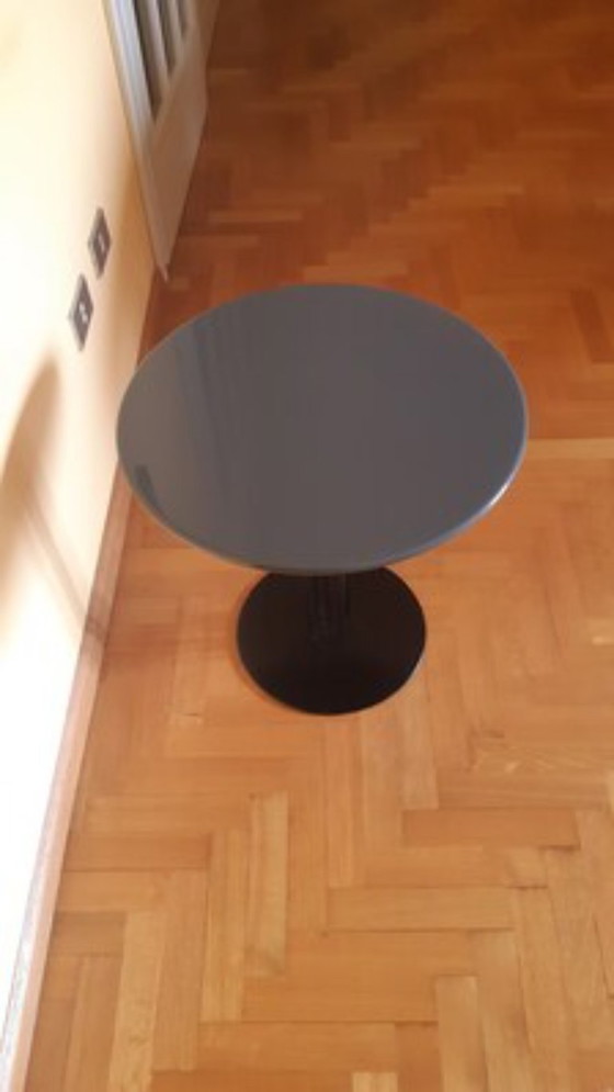 Tavolino Rotondo Minimalista Vintage – Piano Grigio e Base in Ferro Nero – Tavolini da caffè, Wood, Iron (photo 8 of 12)
