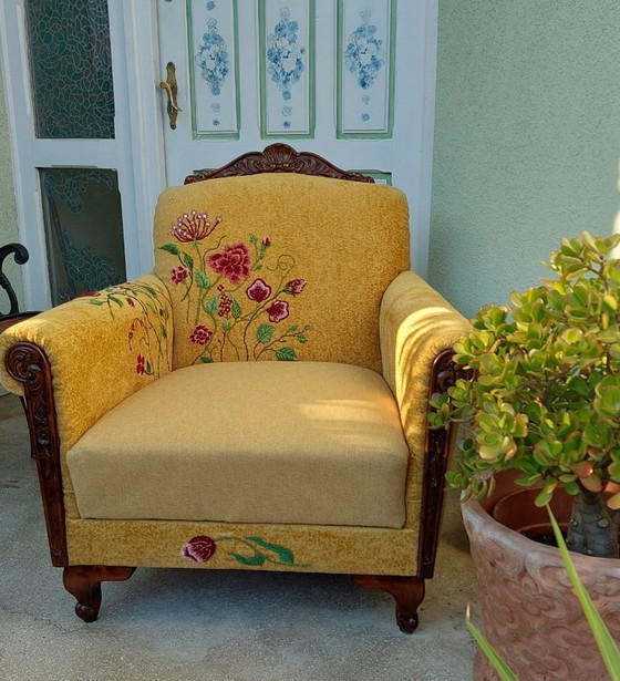 Image 1 of Fauteuil vintage de style Louis XV/rococo – Restauré, brodé à la main