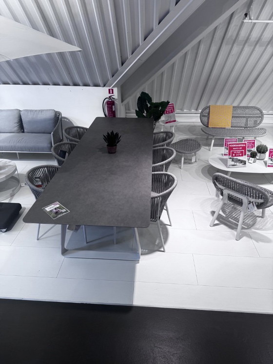 Image 1 of Table de jardin en céramique Elko blanche/grise