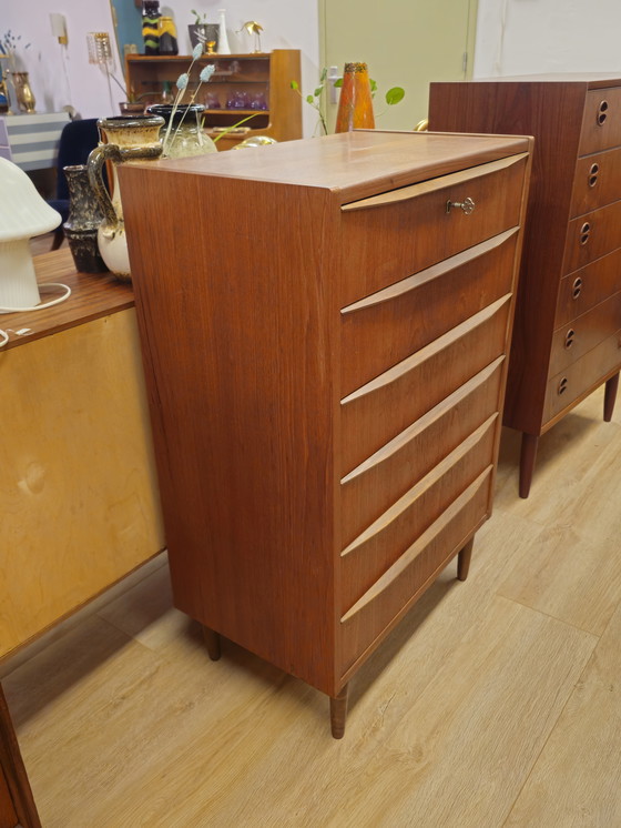 Image 1 of Vintage Ladekast Ladekastje Kast Kastje Teak Fineer 