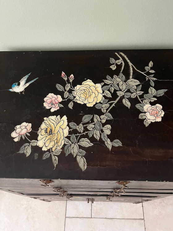 Image 1 of Mobile portaposate Chinoiserie vintage con bassorilievi in ​​pietra saponaria intagliati a mano.