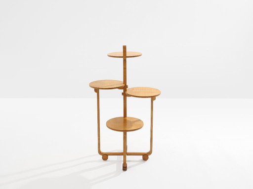 André Groult tafel met vier etages, esdoorn- en beukenhout, circa 1920.