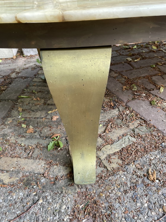 Image 1 of Coffee table marble top/brass legs