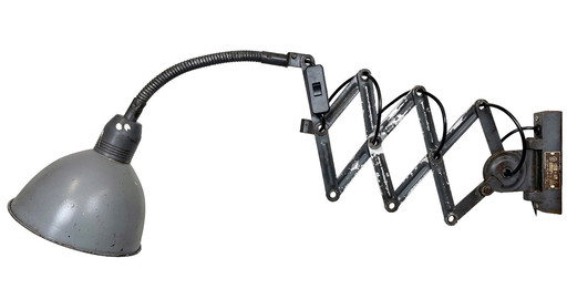 Lampada da parete industriale grigia a forbice di Elektroinstala, anni '60