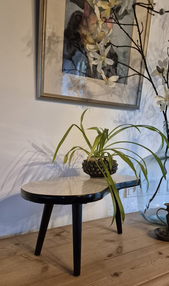 Image 1 of Tavolo da giardino vintage in formica a forma di rene