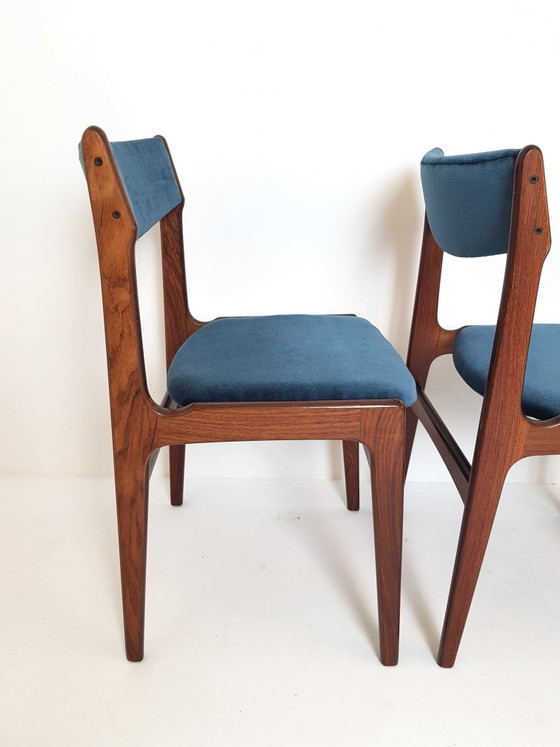 Ensemble de 6 chaises de salle à manger Erik Buch en palissandre, bleues, récemment retapissées – Wood (photo 12 of 15)