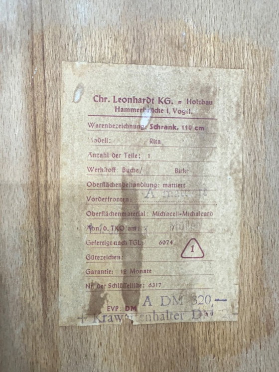 Image 1 of Armadio vintage a due ante, mobiletto in legno, armadio da camera da letto