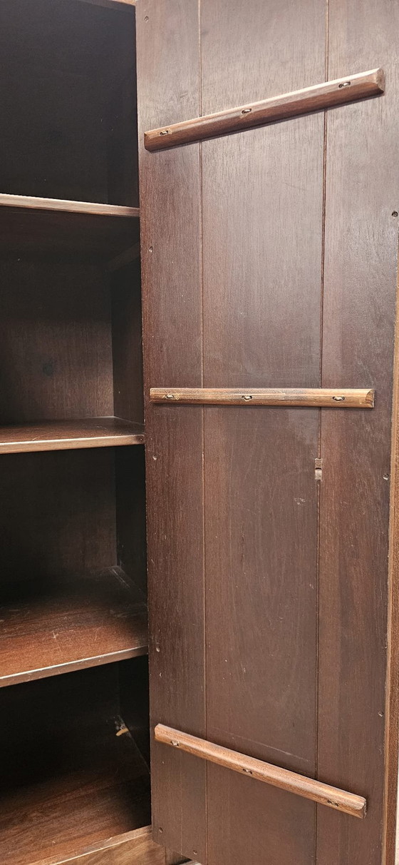 Image 1 of Cabinet oriental classique