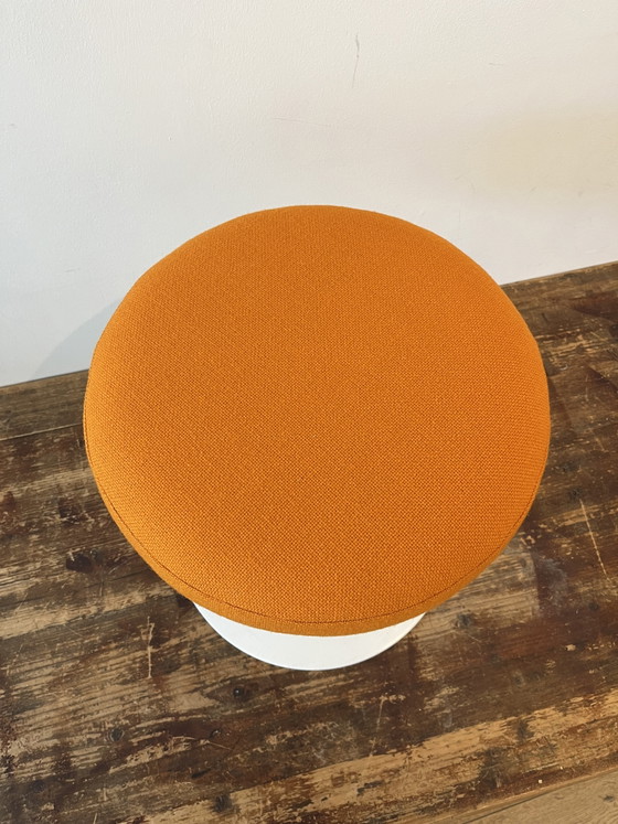 Image 1 of Tabouret de bar/tabouret Tulipe – Retapissé professionnellement avec du tissu Kvadrat Hallingdal – Vintage – 395 €/pièce