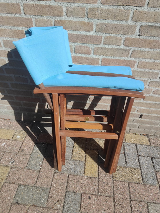 Image 1 of Deux luxueuses chaises de directeur pliantes en teck