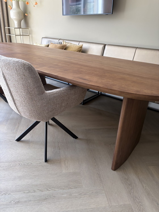 Image 1 of Eleonora Dining Table