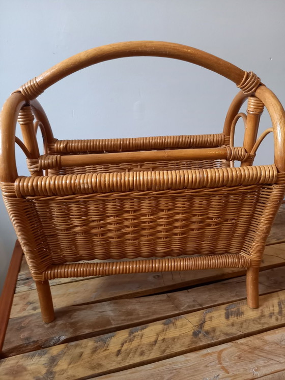 Beautiful Vintage Rattan Magazine Rack, Brown (photo 2 of 6)