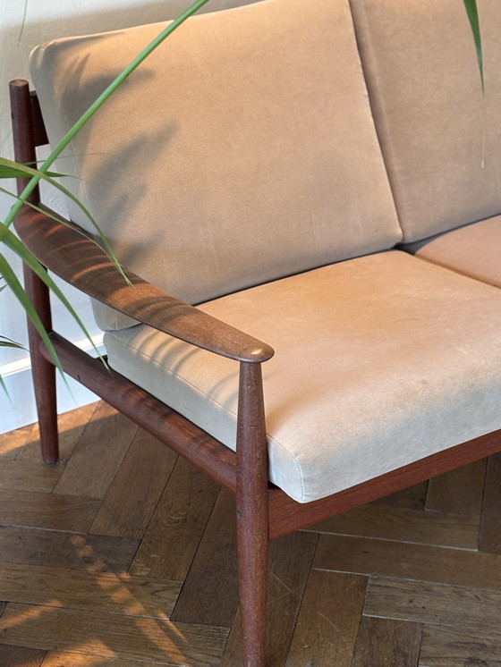 Image 1 of Banc de canapé design scandinave Cappuccino