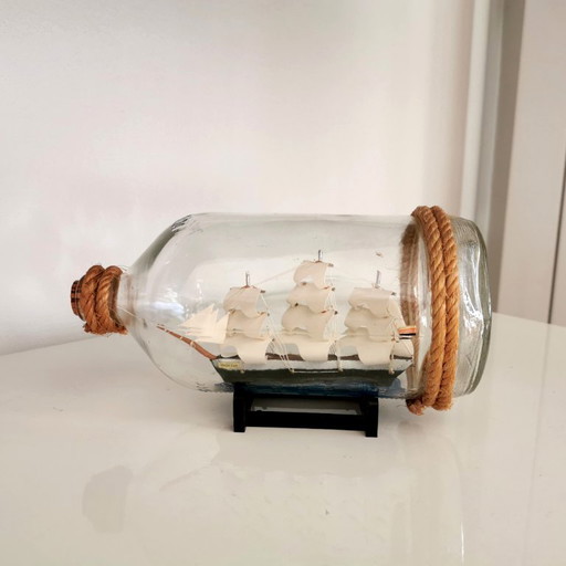 BATEAU DANS UNE BOUTEILLE