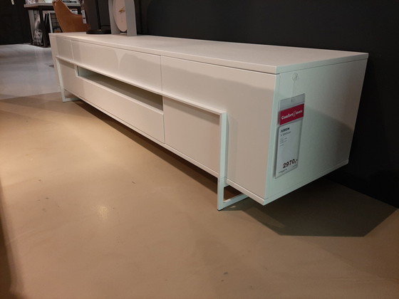 Image 1 of Fusion TV cabinet *