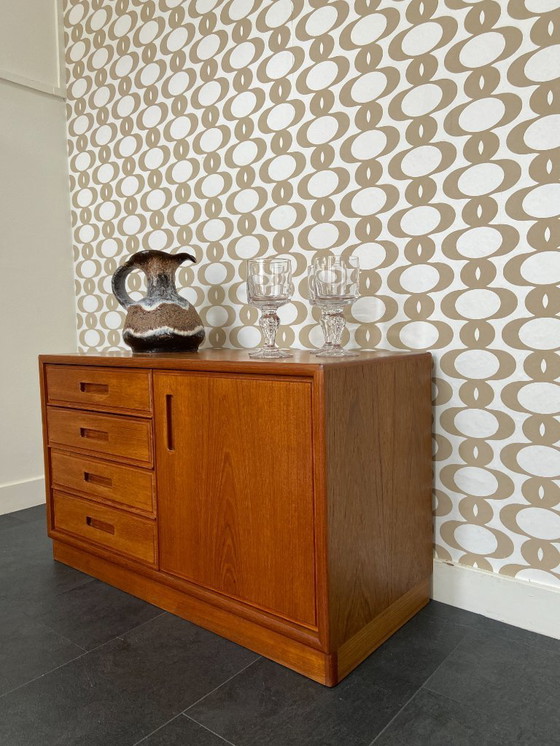 Image 1 of Armadio danese vintage in teak con 4 cassetti e anta