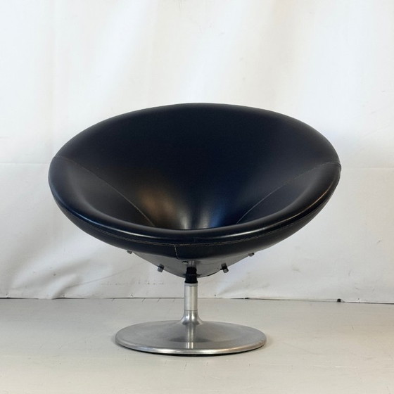 Image 1 of Paar Hongaarse "Radar" fauteuils met origineel kunstleer, jaren 1960