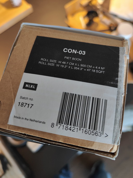 Papel pintado con aspecto de hormigón de Piet Boon