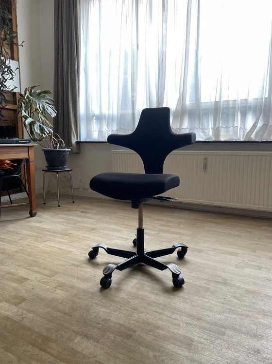 HÅG Capisco 8126 – Swivel chairs, Textile (photo 6 of 11)