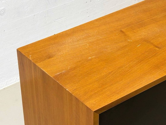 Image 1 of Sideboard aus Walnussholz von Knoll International, 1960er Jahre