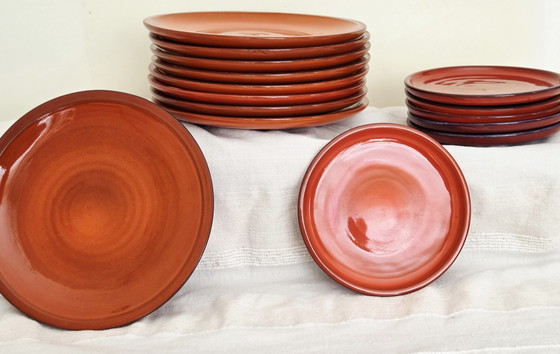 Image 1 of Vaisselle unique Hofra au design épuré