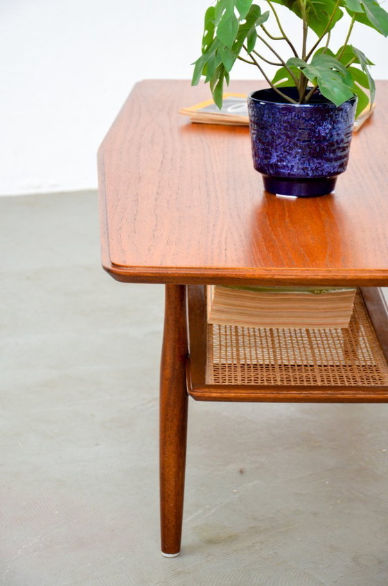 Image 1 of Vintage salontafel, rotan uit het midden van de vorige eeuw, teakhouten plank, Deens, jaren 60