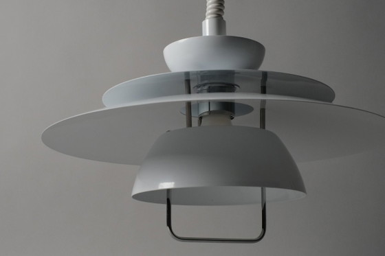 Lámpara colgante multicapa Markslöjd, lacada en blanco, iluminación moderna escandinava de los años 90, (photo 6 of 11)