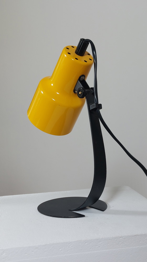 Image 1 of Paar minimalistische gele vintage nachtkastjes