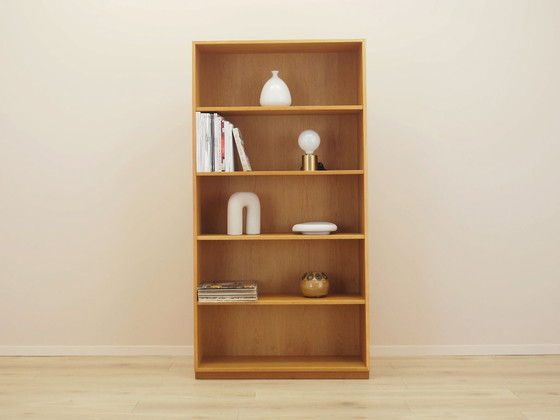 Scaffale danese in impiallacciatura di frassino con ripiani regolabili, anni '70 – Librerie, Wood (photo 2 of 12)