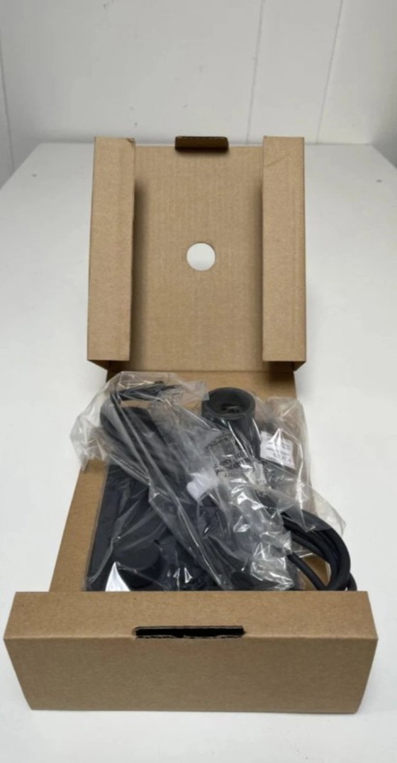 Table Lamp Control Black – Muuto, Aluminium (photo 5 of 6)