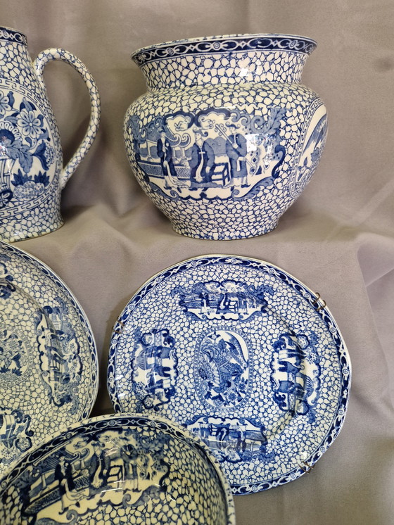 Image 1 of Vecchie stoviglie