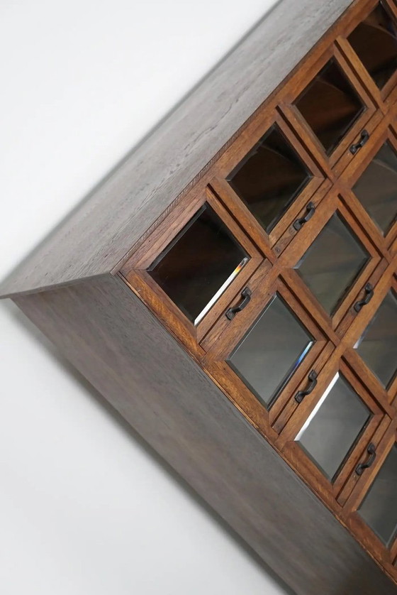 Image 1 of Mobiletto antico tedesco in rovere per merceria, anni '20/'30