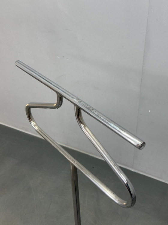 Image 1 of Valet de ropa cromado Bauhaus de la década de 1930, Checoslovaquia