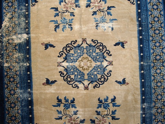 Image 1 of Tapis chinois ancien de Pékin, fait main, 128 cm x 195 cm (4,2 pi x 6,3 pi), 1880 - 1C275