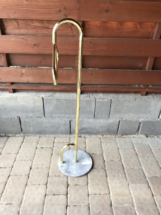 Mid-Century Brass and Marble Valet, 1970s – Coat racks, Mid Century Modern (photo 6 of 6)
