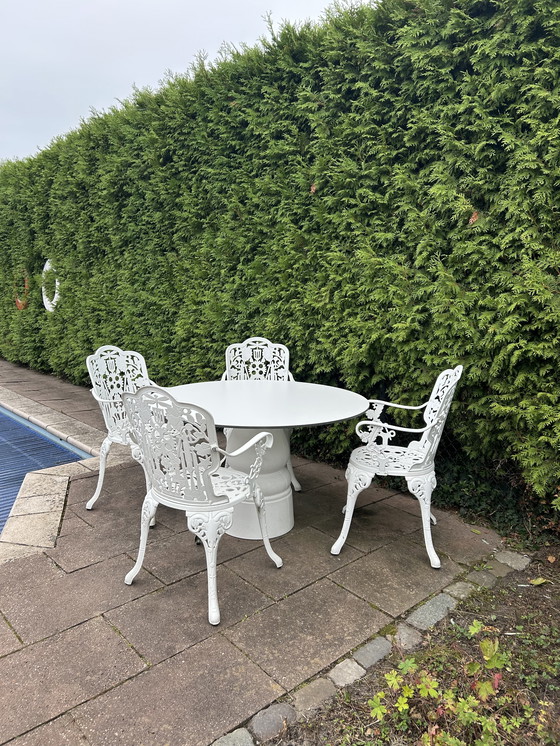 Image 1 of Mesa Moooi Container New Antiques Ø120 HPL blanca