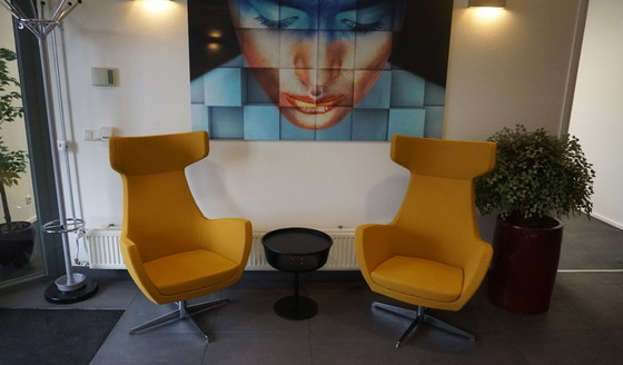 Image 1 of Ahrend Design Sessel | Ockergelber Relaxsessel | Drehsessel