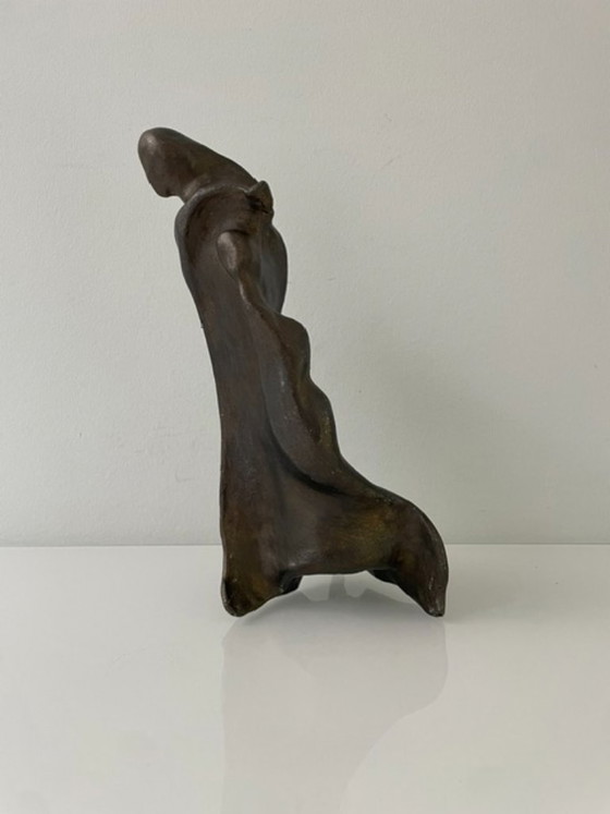 Image 1 of Expressieve sculptuur figuur in de wind - futuristisch