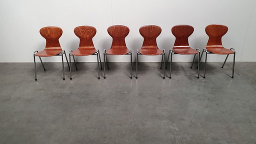 6 sillas de diseño industrial apilables Eromes Pagholz