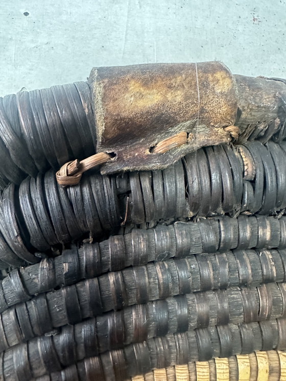 Image 1 of Scudo da guerra decorativo antico Ngombe - Repubblica Democratica del Congo