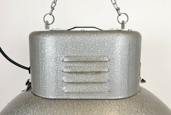 Image 1 of Grande suspension ovale de style industriel polonais, fabriquée par Predom Mesko, années 1970
