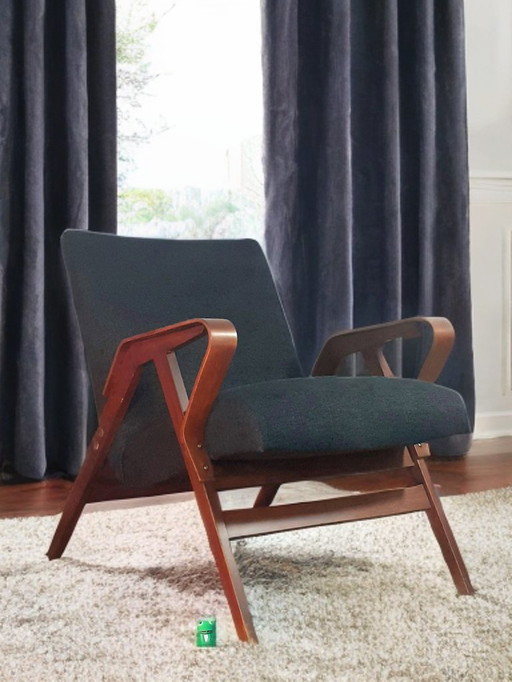 Fauteuil Jiràk Par Tatra, Vintage Tchèque 1960S 