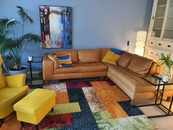 Image 1 of Sofá de piel color coñac Natuzzi