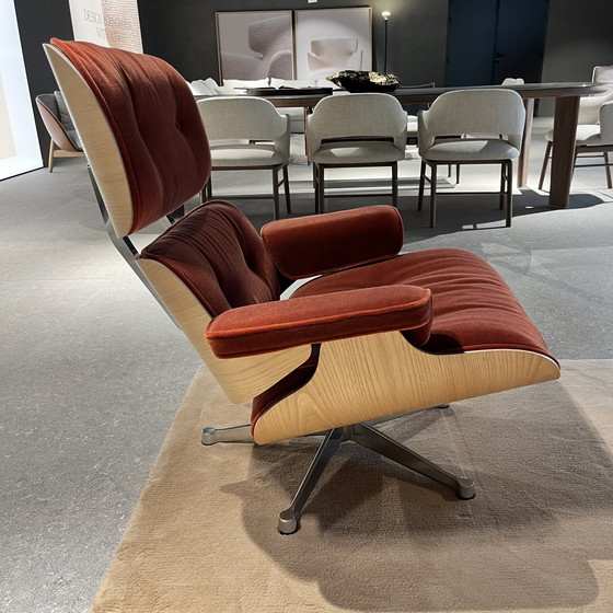 Image 1 of Vitra Eames lounge chair & ottoman in Calma 07 brandy