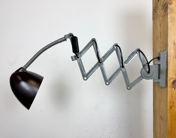 Image 1 of Lampada da parete industriale grigia a forbice di Elektroinstala, anni '60