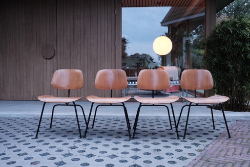 4 Eames DCM chairs 40s/50s Herman Miller