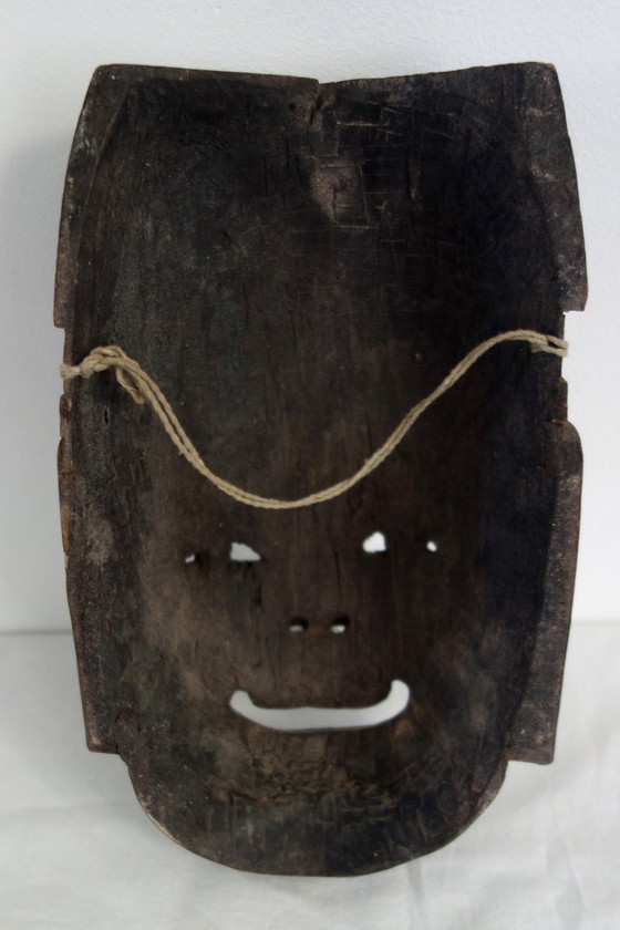 Image 1 of Maschera teatrale Nuo, Cina, XX secolo