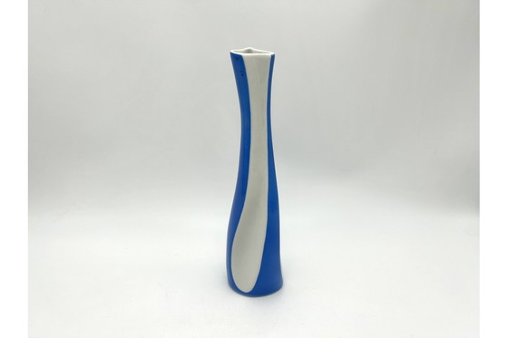 Image 1 of "Pikasiak" curly vase, Ćmielów, 1960s.