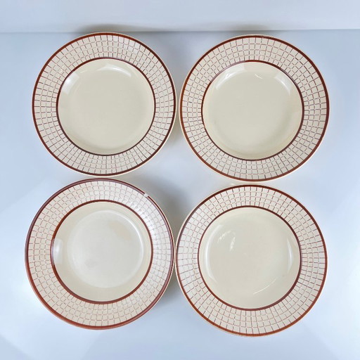 Ensemble de 4 assiettes creuses Longchamp, modèle "Colmar