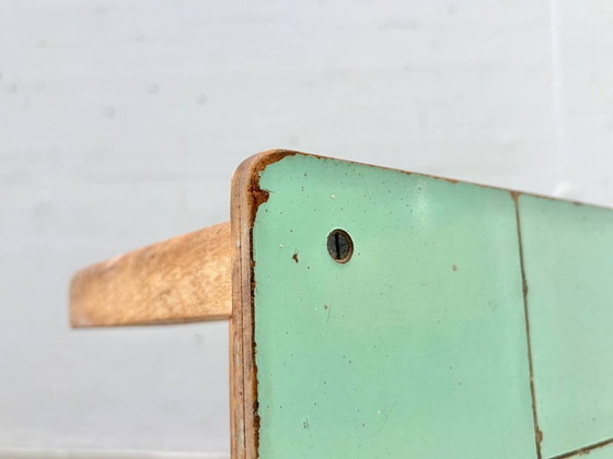 Image 1 of Vintage houten kruk met Formica blad, jaren 50